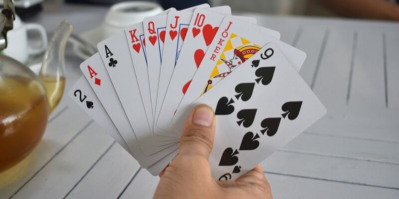 luật tiến lên Lưu ý khi chơi game bài tiến lên để hạn chế rủi ro